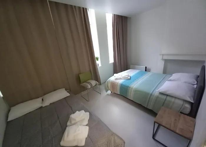 Bed & Breakfast Chez Jean-claude Pour Seulement 2 Personnes Et Un Seul Lit Wavre