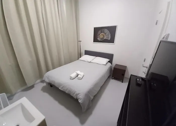 Chez Jean-claude Pour Seulement 2 Personnes Et Un Seul Lit Wavre